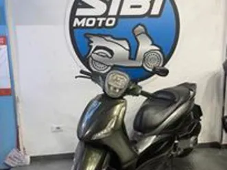 piaggio beverly 125