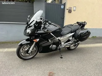 magnifique 1300 fjr yamaha avec bagages