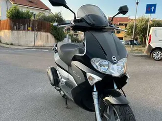 gilera runner 125 gilera runner 125 4t,27900 km,in ottime condizioni