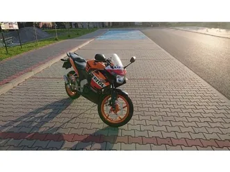 sprzedam motocykl honda cbr 125r jc50 / repsol / 2013 / kat. b