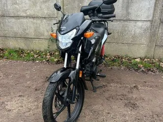 cbf 125 honda - très bon état