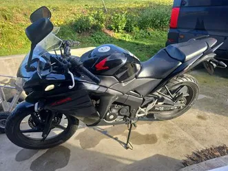 honda cbr125 r 125 cm3, 2016 god.