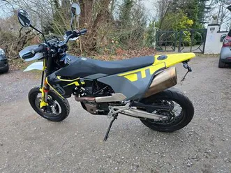 husqvarna 701 supermoto 2024 - unfallfahrzeug