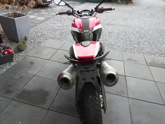 ducati monster 696
