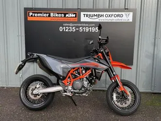 stunning one owner 2022/72 ktm 690 smc-r motorcycle