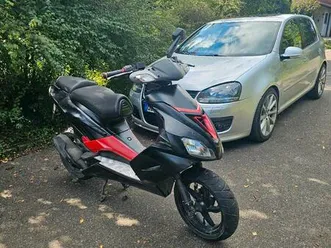 aprilia sr