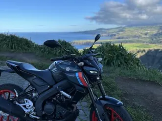 yamaha mt125(+material) fajã de baixo