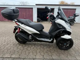 piaggio mp3 roller 300hpe (motorad ähnlich)