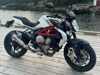 mv agusta brutale 800