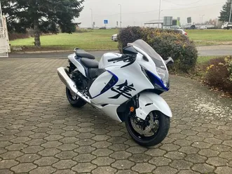 suzuki gsx1300rrq hayabusa white