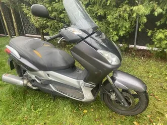 yamaha x max 125 margonin