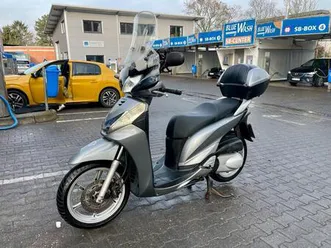 honda sh300i motorroller mit zubehör- gepflegt