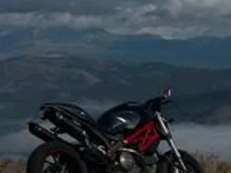 ducati monster 796