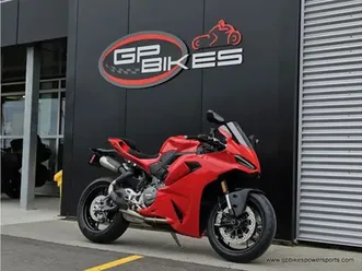 2025 ducati 1199 panigale v2 ducati red