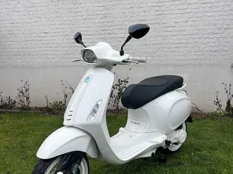 ② vespa sprint classe b 2024