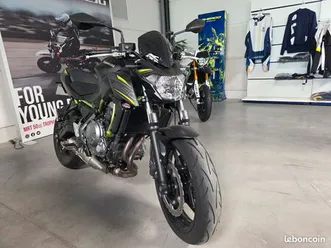 kawasaki z650 a2 – 8200 km – très bon état – idéale jeune permis