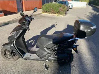 scooter peugeot