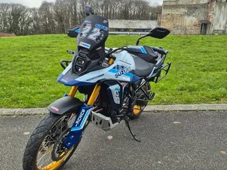suzuki v-strom 800 de djebel
