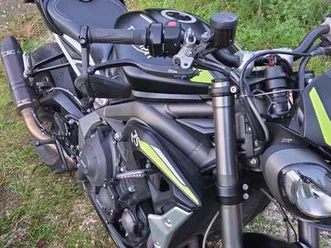 triumph street triple 765 rs