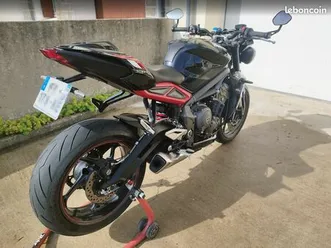 triumph street triple r