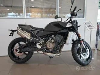 husqvarna-svartpilen-801