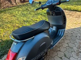 vespa gts 300