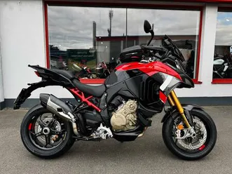 ducati multistrada v4 pikes peak / volle hütte