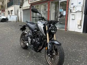 moto cbr 125