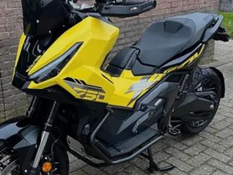 honda x adv750 feb 2025 (nieuwstaat) akrapovic — motoren | honda — marktplaats