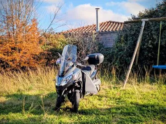 ◊scooter piaggio 3 roues mp3 300 hpe 2019 moto tbe ?️ toulouse nord