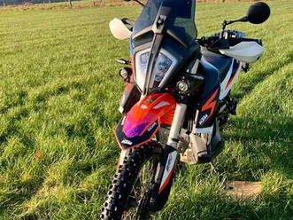 ② ktm 890 adventure r