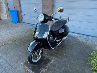 ② vespa gts 125