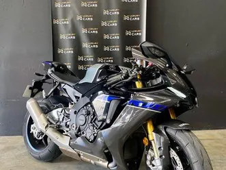 yamaha yzf r1 m 2024 ??
