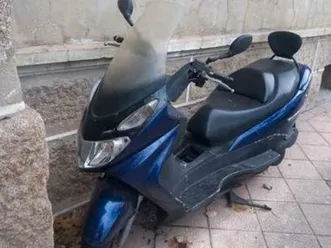 suzuki - burgman 150 uh