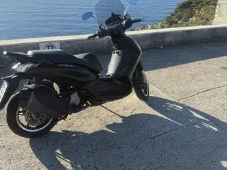 piaggio beverly police 330 cm3, 2019 god.