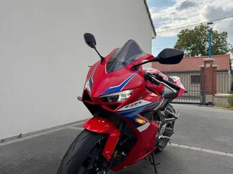 à vendre : honda cbr650r e-clutch 2025 - état neuf (a2/permis a)