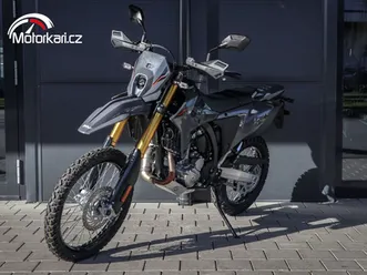 suzuki dr-z4s - novinka 2026 - bonus na prodejně - skladem