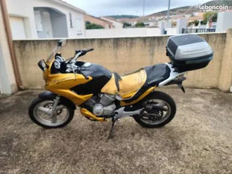 honda varadero 125 injection – 2009 – 35 216 km