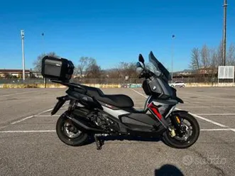 scooter bmw c400x del 2023