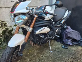 triumph speed triple 1050