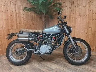 ccm maverick infinite - 847 miles - immaculate condition