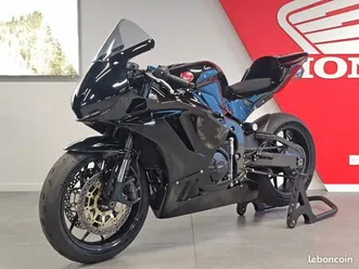 cbr 600 rr piste