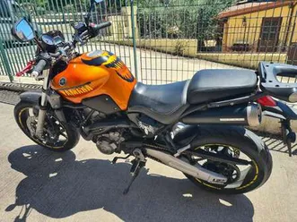 yamaha mt-03 arancione
