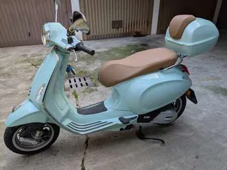 vespa primavera 125 abs verde