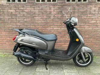 mooie sym fiddle ii 4 takt snor scooter ! bouwjaar 2017 — scooters | sym — marktplaats