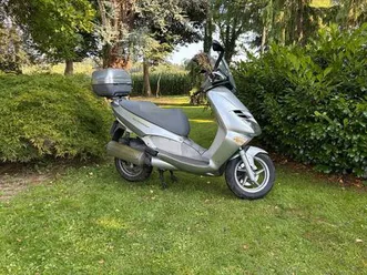 aprilia leonardo 125