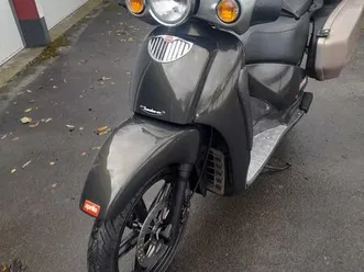 aprilia scarabeo 125