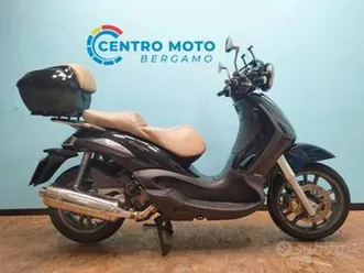 piaggio beverly cruiser 500 con akrapovic