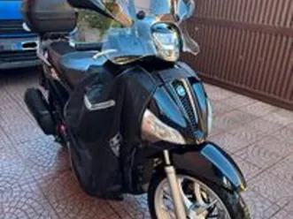 piaggio medley 150 - 2023