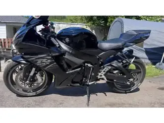 2011 gsxr 600 for sale